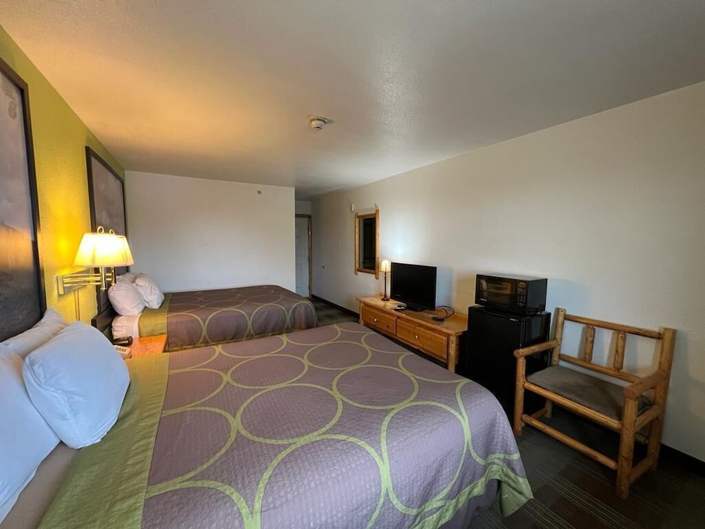 Super 8 by Wyndham Powell - photo 9
