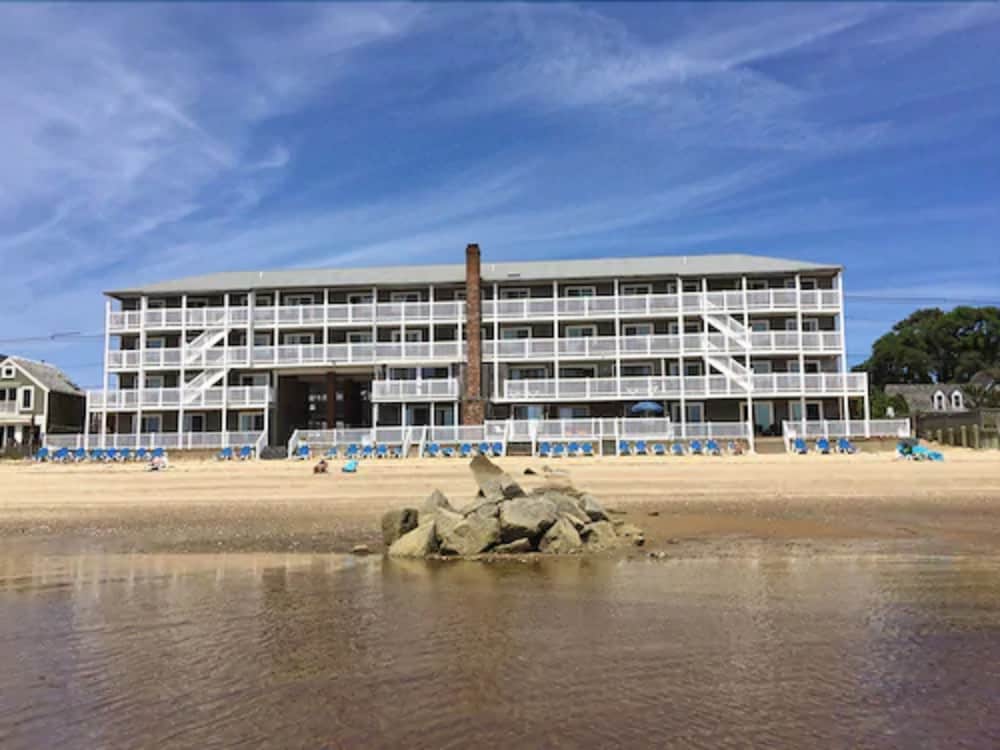 Surfside Hotel and Suites - photo 3