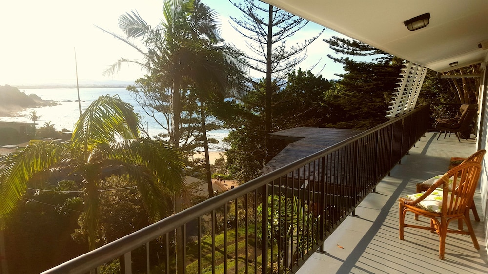 Wategos Surf Shack - carbon neutral hotel in Byron Bay