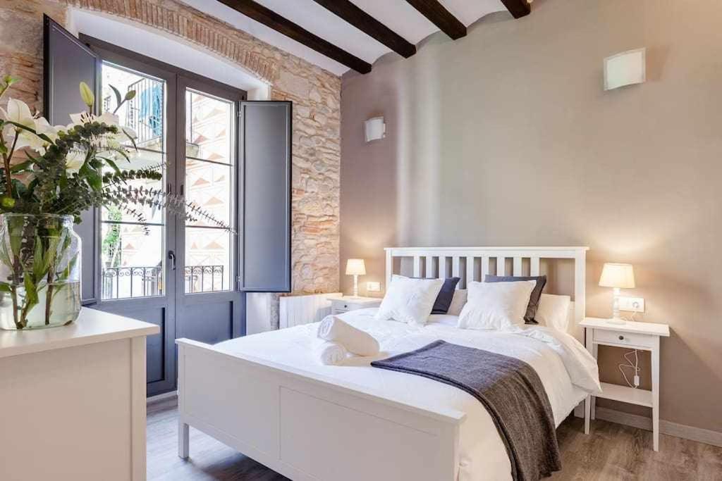 Revitalized Apartment in Historical Building — 4-Star Luxury Hotel in Girona, Spain