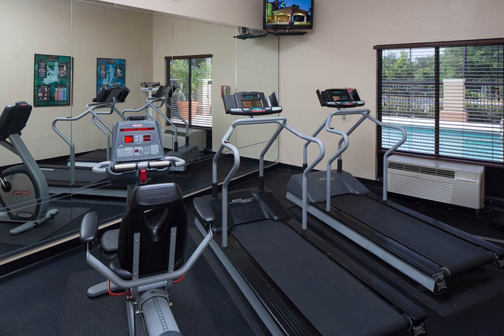 Holiday Inn Express Clermont by IHG - photo 18