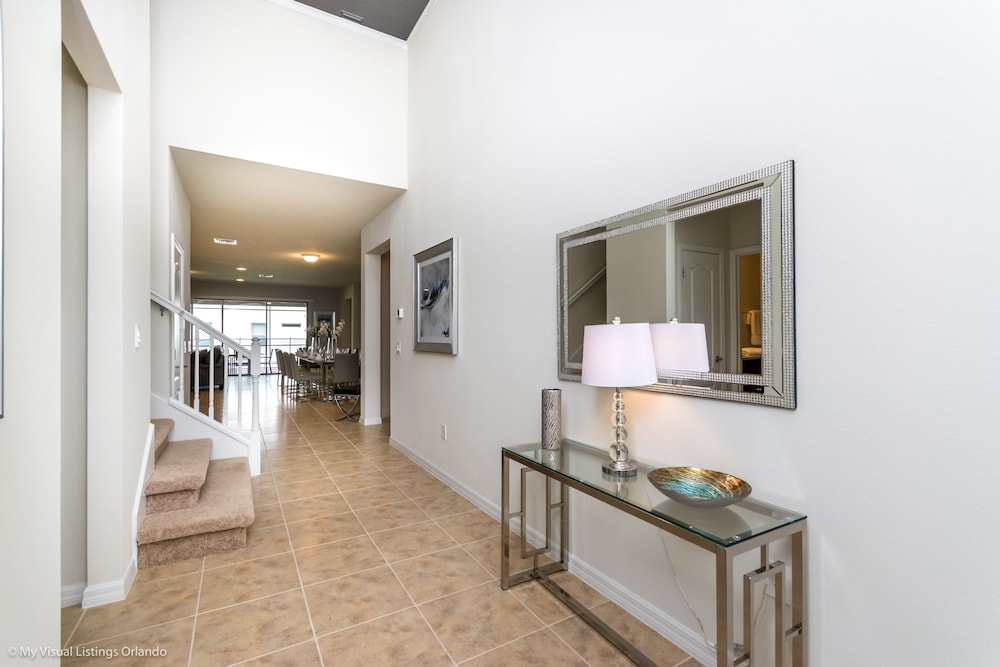 Beautiful 8 Bed Villa Pool & Spa — 4-Star Luxury Hotel in Kissimmee, United States