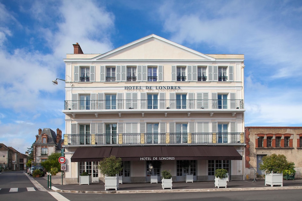 Hôtel de Londres — hotel in Fontainebleau