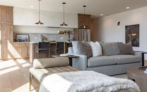 Newly Built South Teton At The Basin Luxury Suit 22034113 — Driggs
