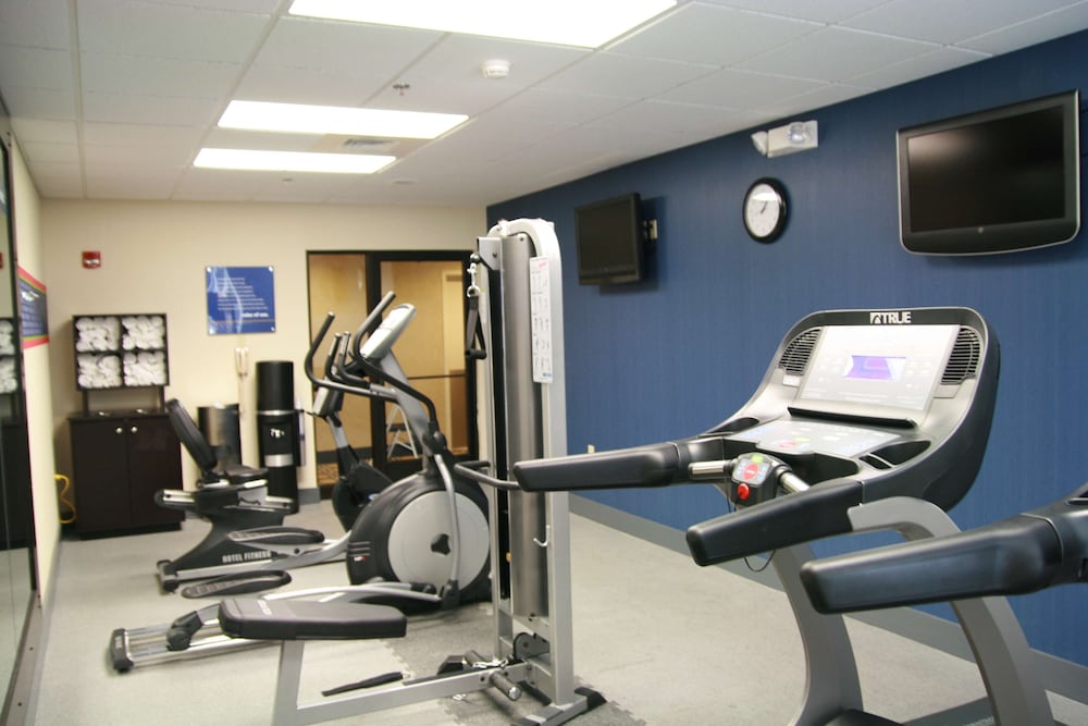 Hampton Inn Topeka - photo 18