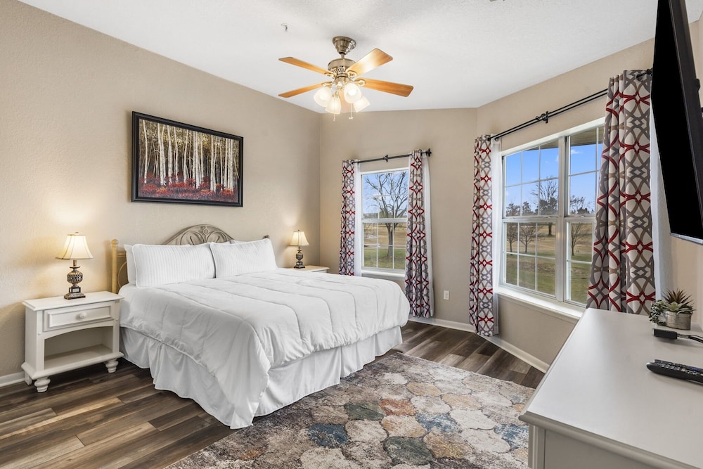 Cozy Family Resort Getaway - photo 5