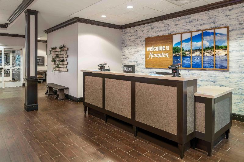 Hampton Inn Lewiston Auburn - photo 17
