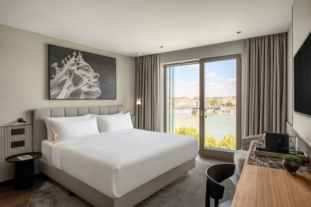 Leon Hotel & Lounge in Budapest, Hungary