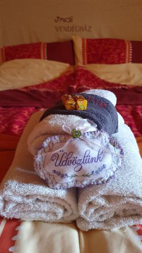 Fruzsi Vendégház - carbon neutral hotel in Unknown City