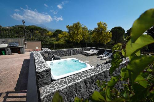 Etnaglow Luxory Sicilian Villa — 4-Star Luxury Hotel in Nicolosi, Italy