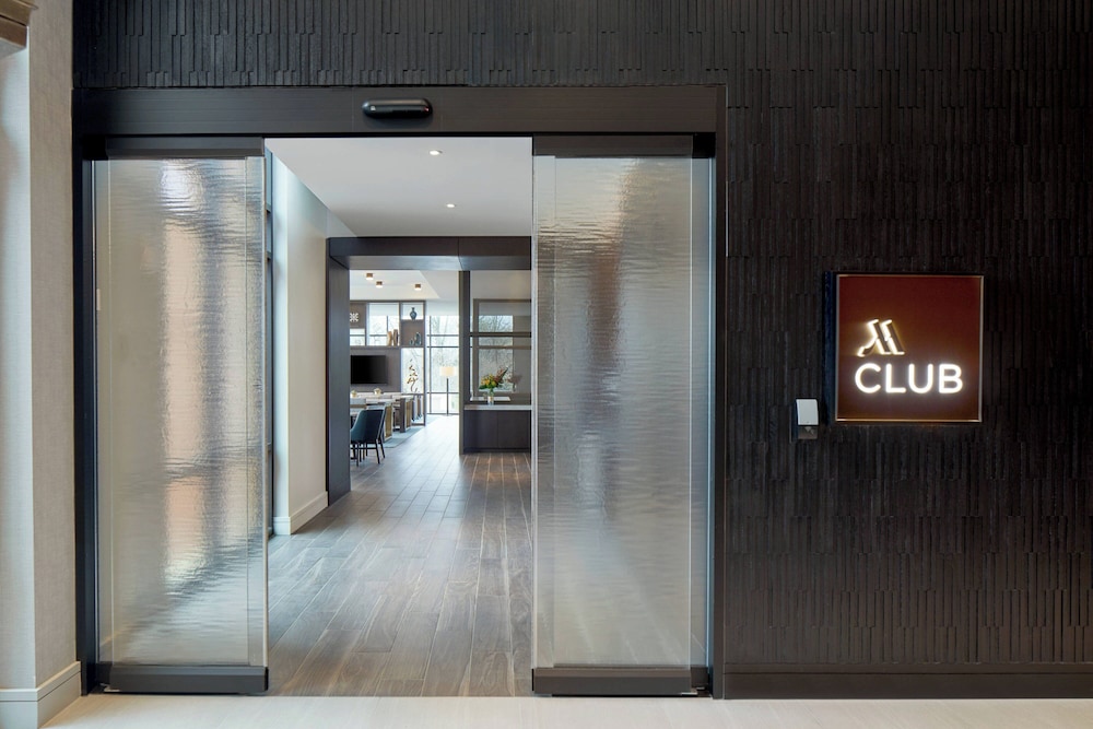 UNC Charlotte Marriott Hotel & Conference Center - photo 35