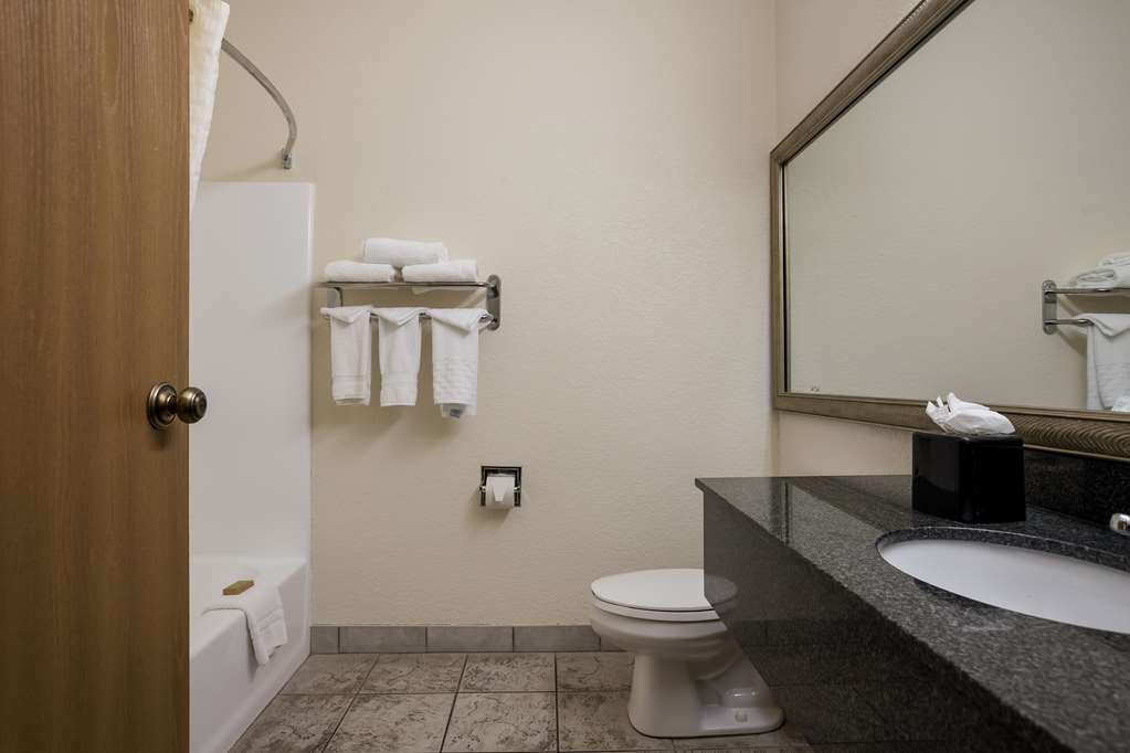Best Western Kendallville Inn - photo 15