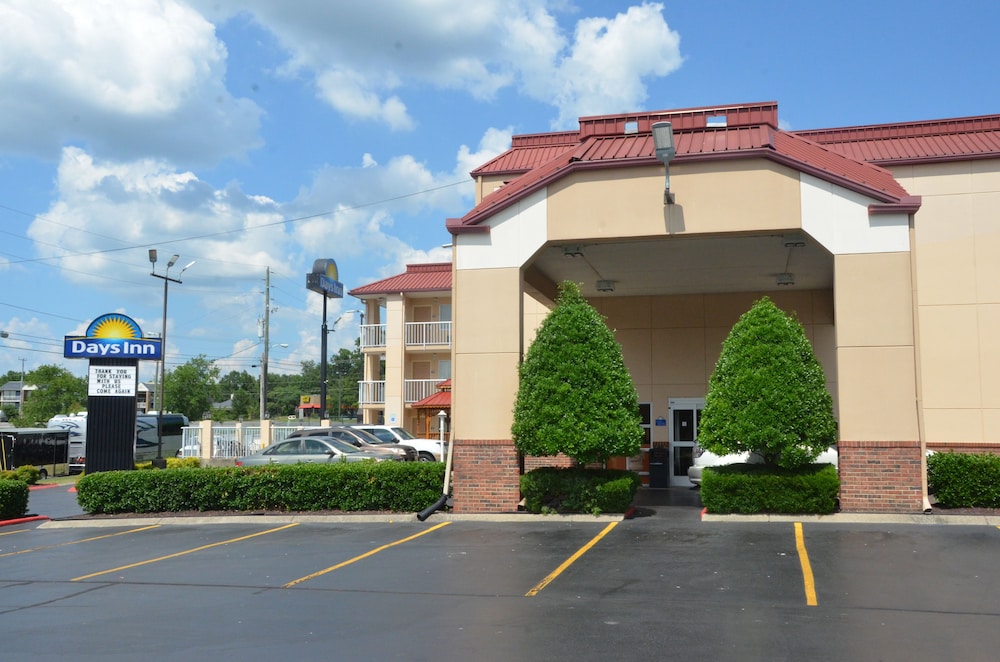Days Inn by Wyndham Nashville Airport - photo 31