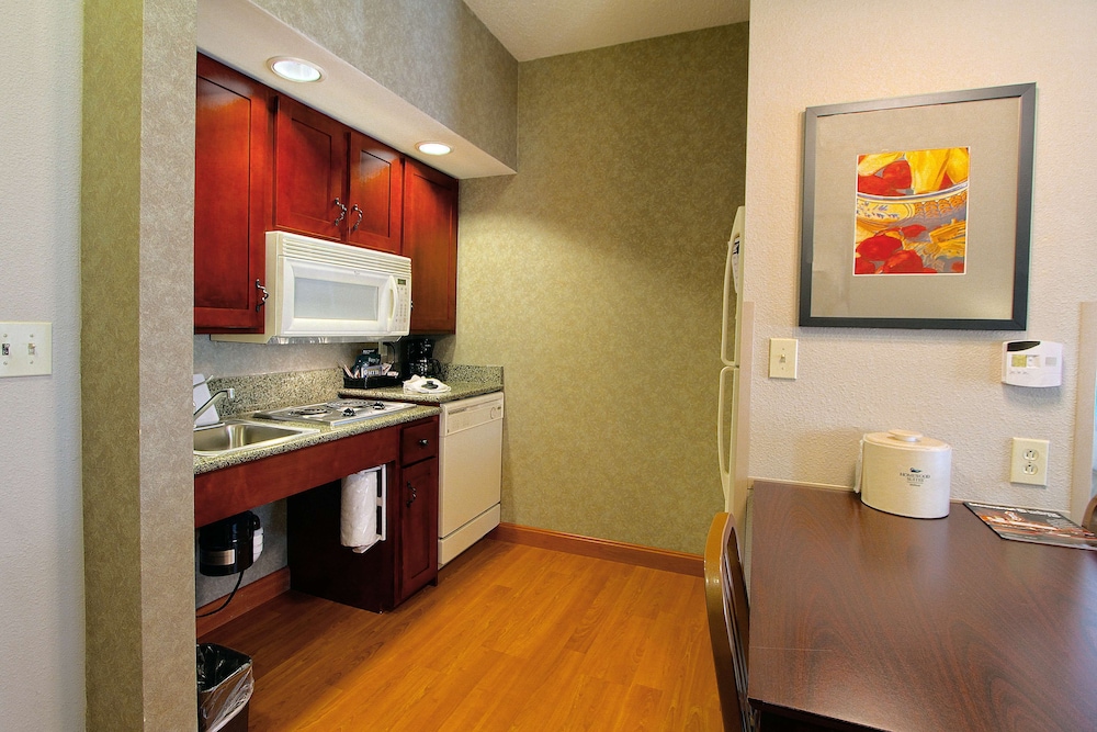 Homewood Suites by Hilton Bloomington - photo 35