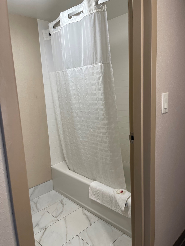 Comfort Inn Horsham Philadelphia - photo 23