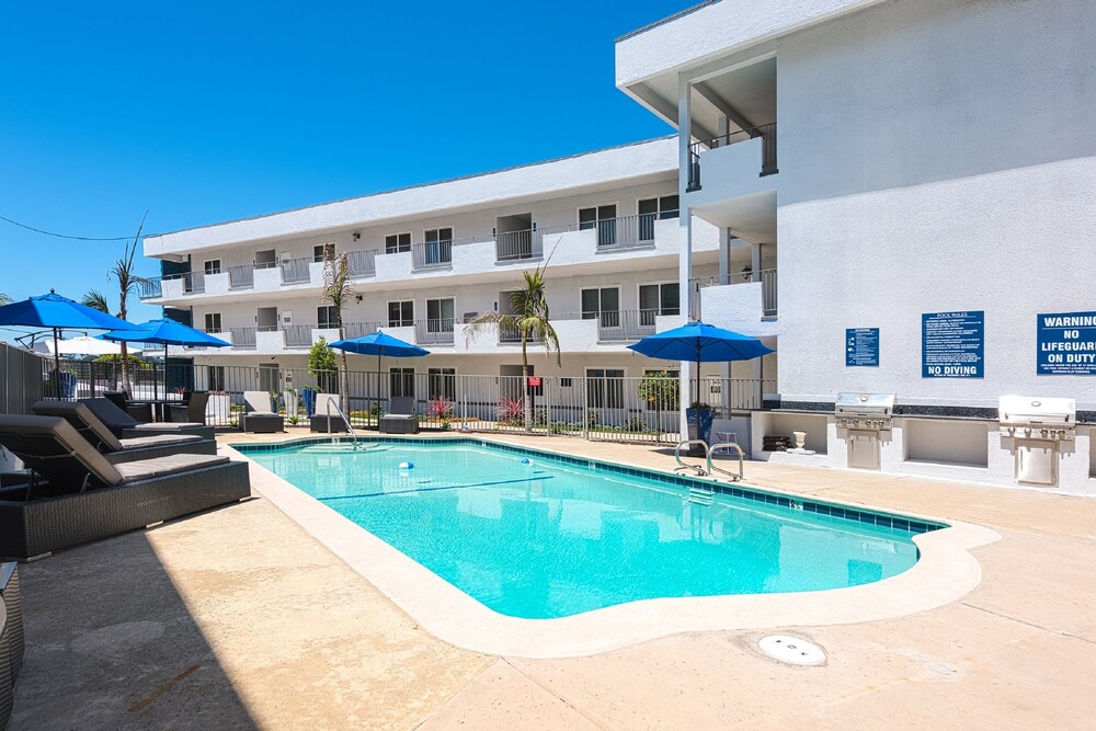 Superior Point Loma Suites by Sonder - photo 2