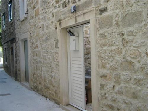 Rooms by the sea Makarska 11096 in Makarska, Croatia