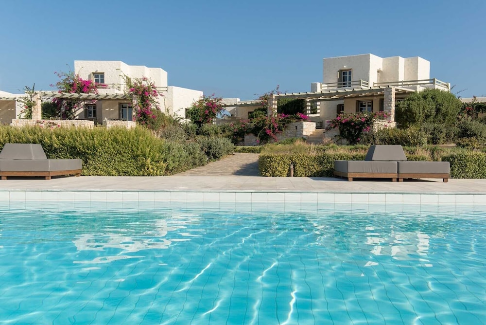 Stagones Luxury Villas — 4-Star Luxury Hotel in Paros, Greece