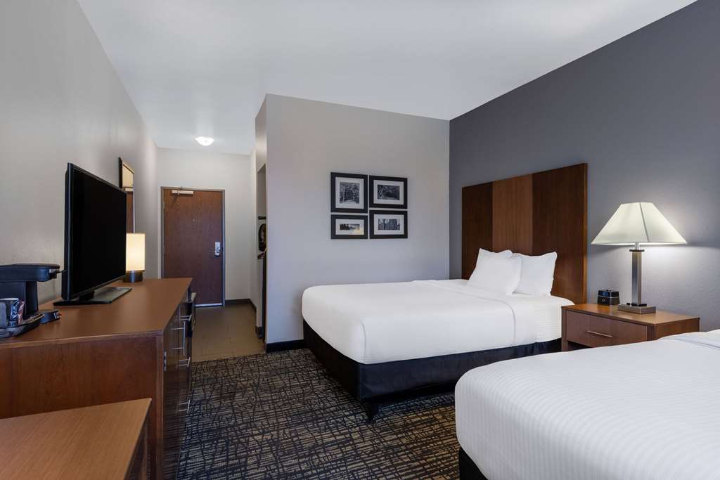 La Quinta Inn & Suites by Wyndham Morgantown - photo 48