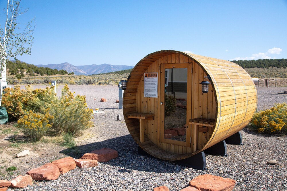 Trail and Hitch Tiny Home Hotel and RV - photo 92