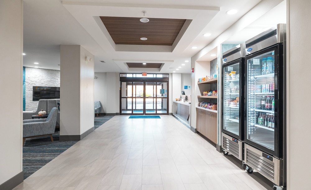 Holiday Inn Express Hotel & Suites St. Robert by IHG - photo 54