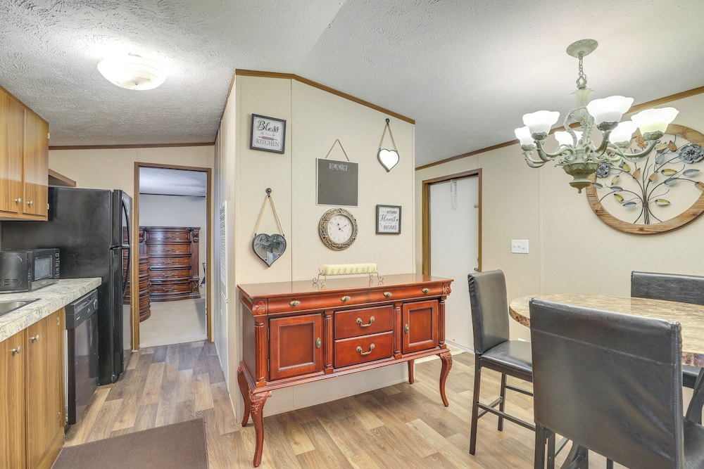 Bonneau Vacation Rental w Private Yard — Saint Stephen — photo 4