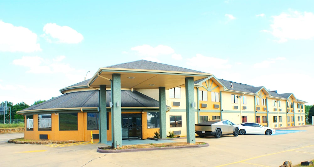 Sonesta Essential Van Buren Fort Smith — hotel in Van Buren