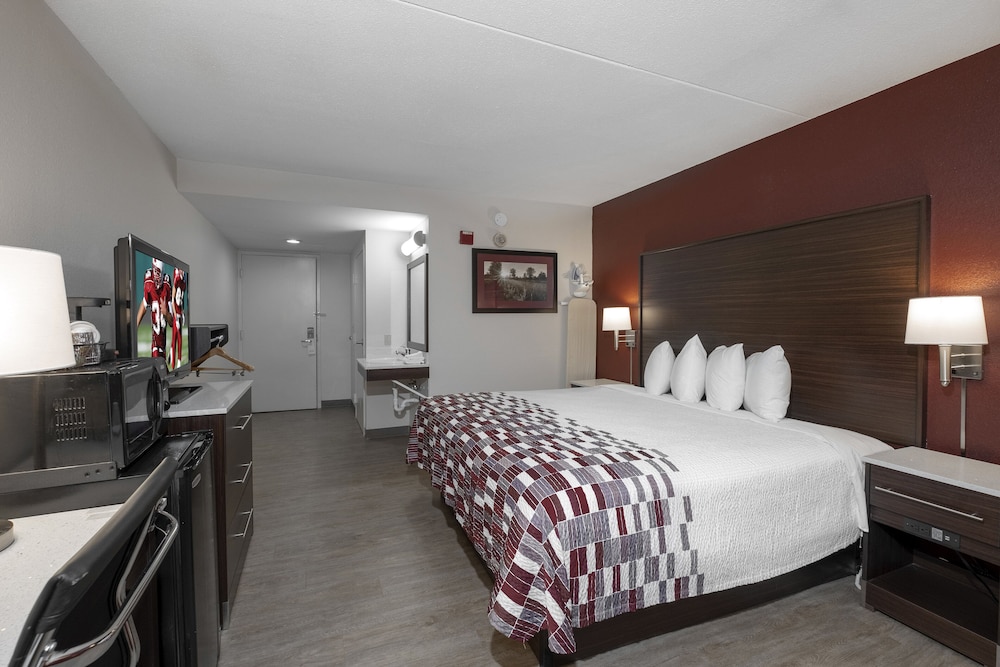 Red Roof Inn Leesburg VA - photo 12
