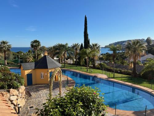 RentitSpain Sunshine penthouse in AlmuA Accar — carbon neutral stay, Almunecar