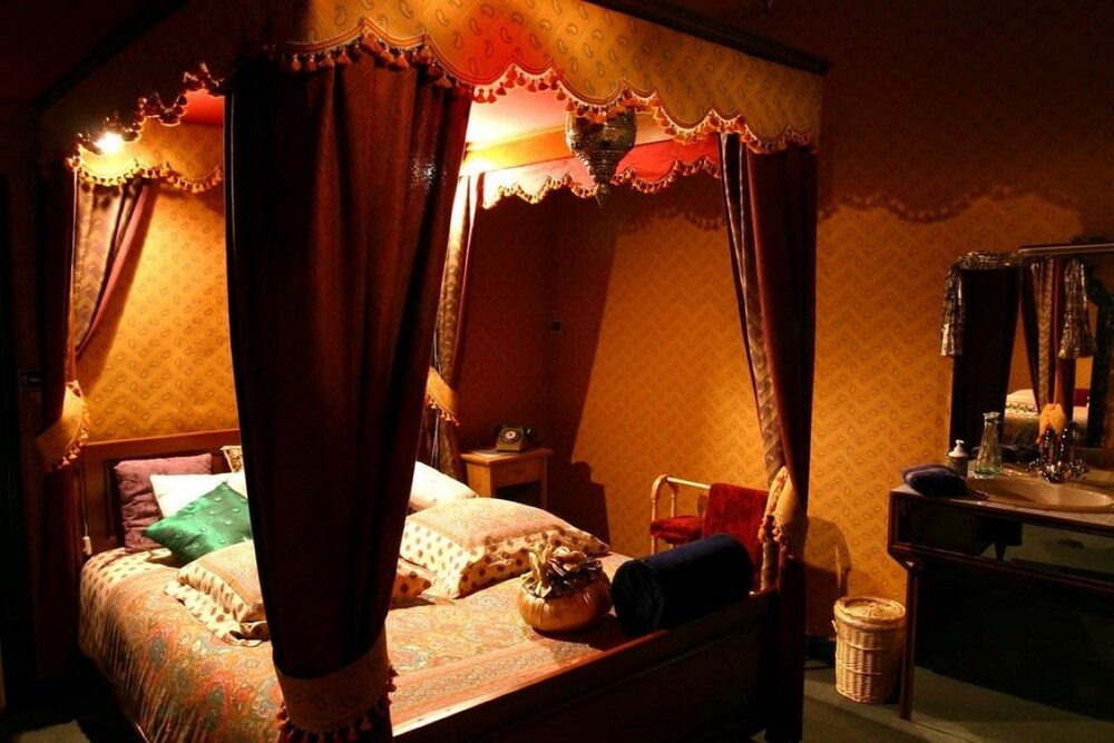 Chateau De La Grange Fort — hotel in Issoire