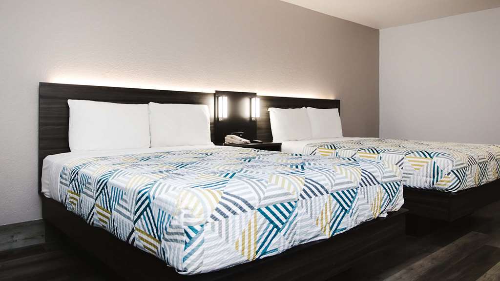 Motel 6 Houston TX Medical Center NRG Stadium - photo 10