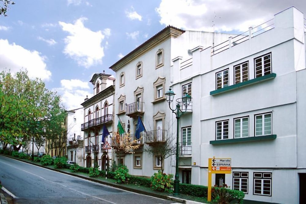 Inatel Castelo De Vide - carbon neutral hotel in Castelo De Vide
