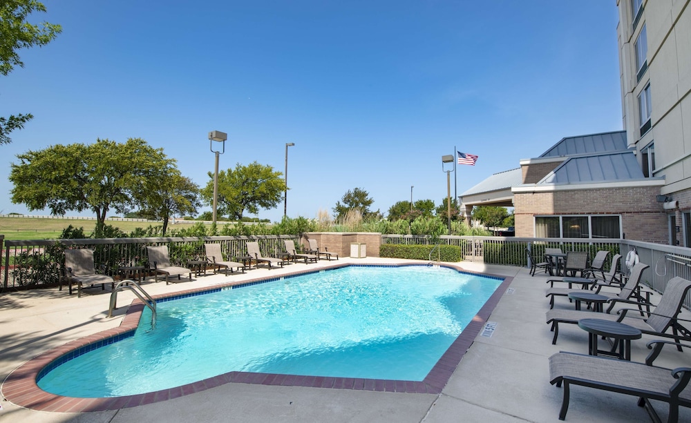 Hampton Inn & Suites N. Ft. Worth Alliance Airport - photo 60