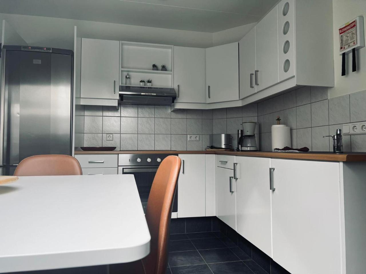 G10 Apartments