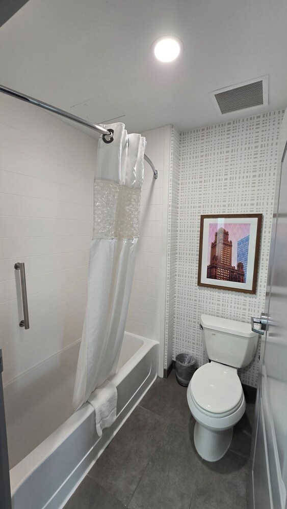 Hampton Inn & Suites Chicago Deer Park - photo 37