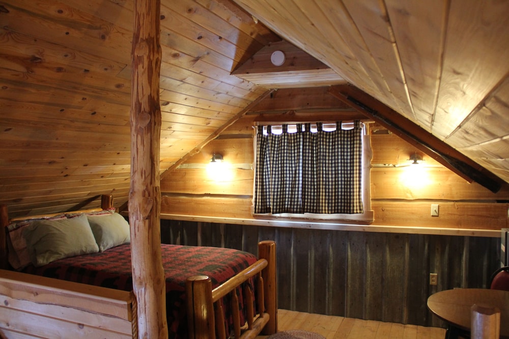 Sugar Loaf Lodge & Cabins - photo 9