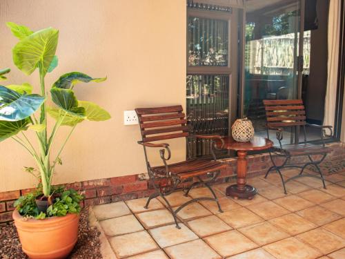 Tranquility Town Stays - carbon neutral hotel in Unknown City