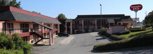 Executive Inn Kershaw - photo 19