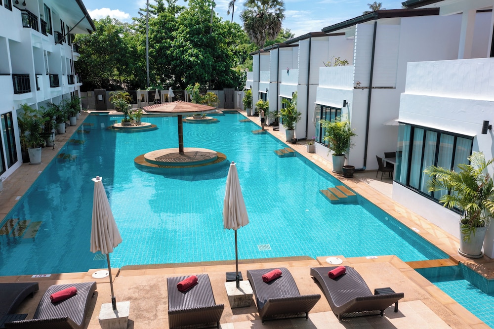 Sai Naam Lanta Apartments & Townhouses — 4-Star Luxury Hotel in Ko Lanta, Thailand