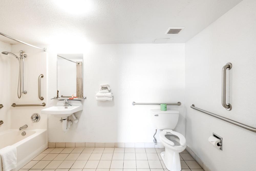 OYO Hotel Houston Katy Freeway - photo 4
