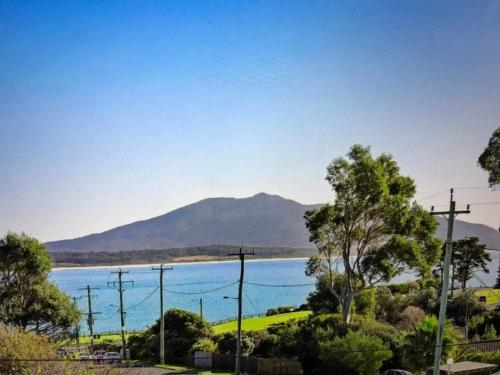 Bermagui Beach Apartment — 4-Star Luxury Hotel in Bermagui, Australia