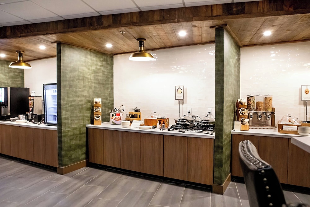 Fairfield Inn & Suites by Marriott Richmond Airport - photo 24