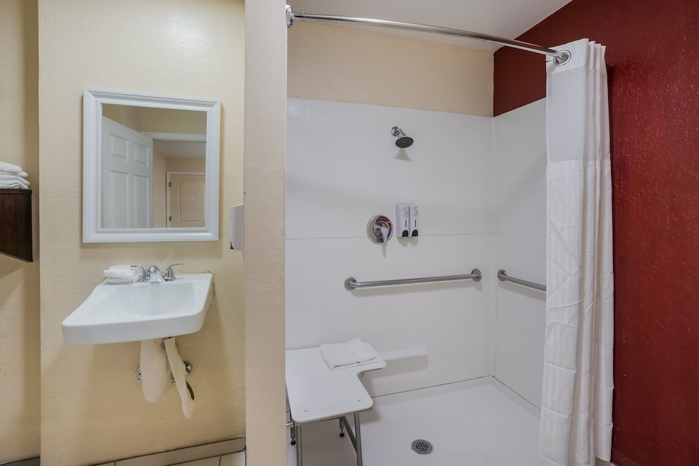 Red Roof Inn Stockton - photo 19