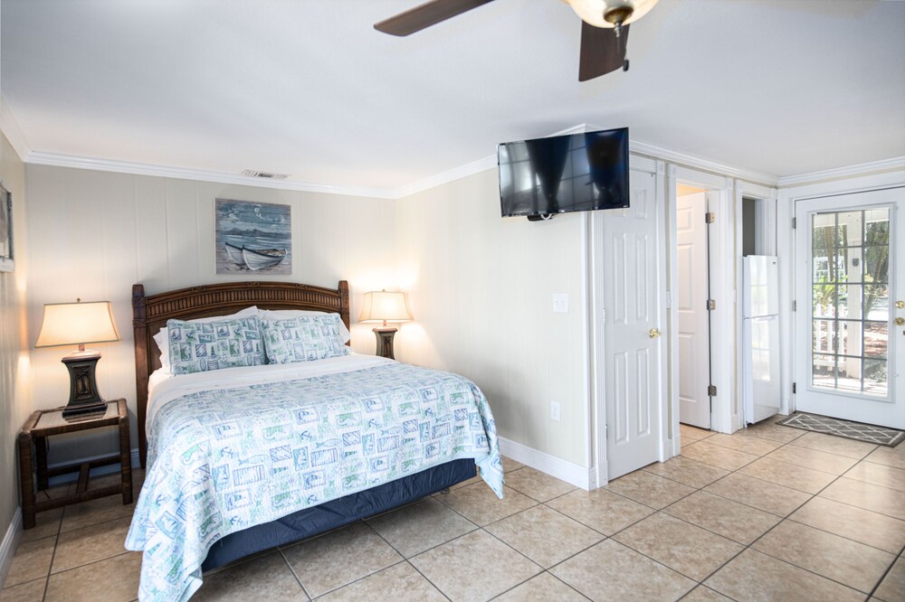 Pirate's Pointe Resort - photo 5
