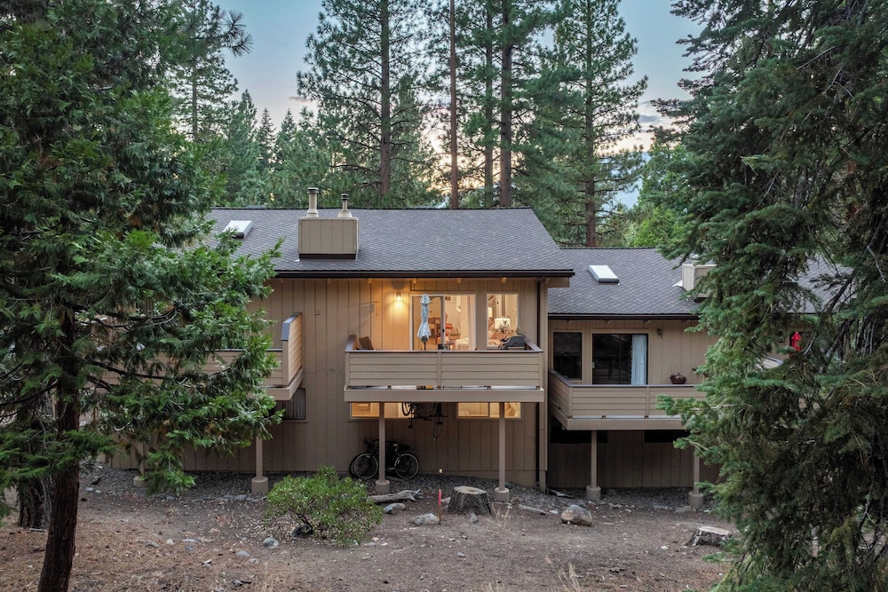 Tahoe Dreamin by Avantstay Central Location - photo 32