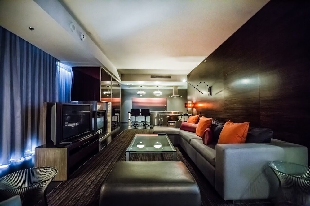 Palms Place Condo Hotel & Casino - photo 56