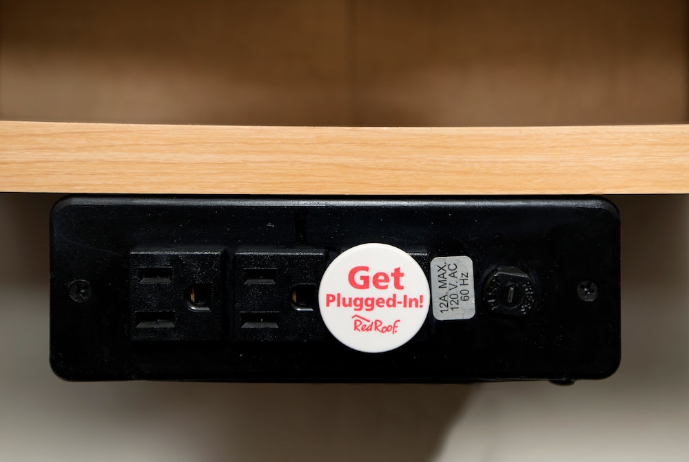 Red Roof Inn Akron - photo 5