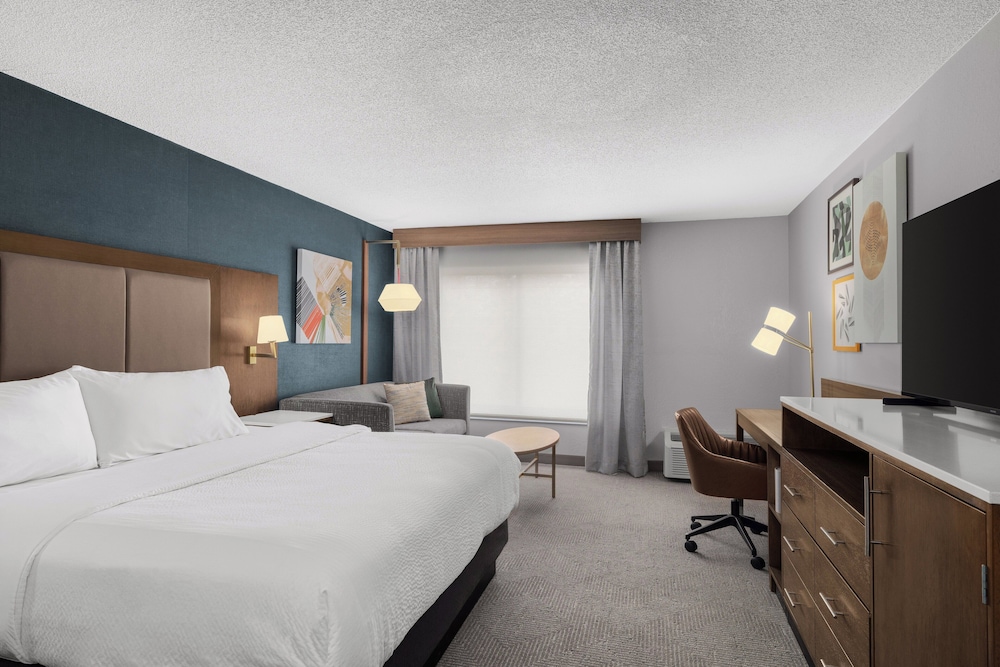 Holiday Inn Coralville Iowa City by IHG - photo 6