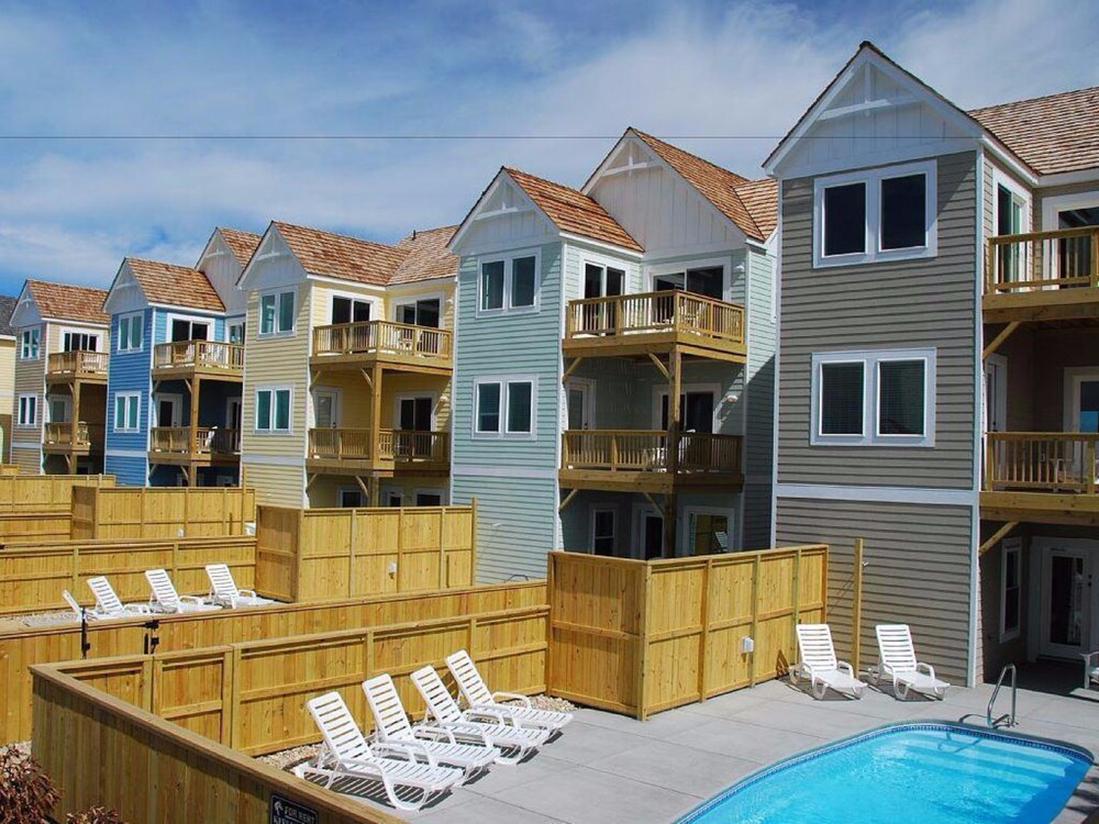 Sand Castle Village by KEES Vacations — 4-Star Luxury Hotel in Nags Head, United States