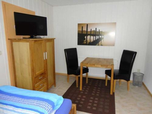 2 Einbettzimmer — Neubrandenburg — photo 4